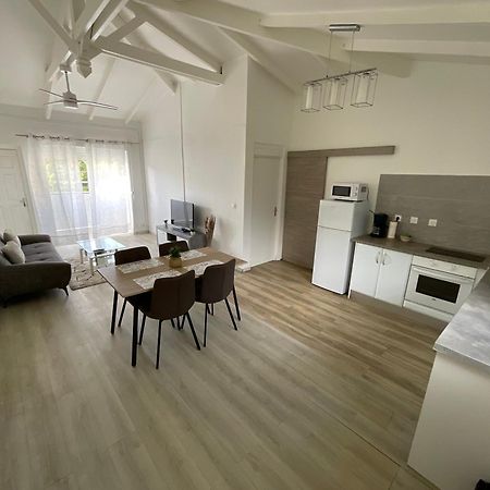 Location Les Flamboyants Apartment Sainte-Anne  Exterior foto